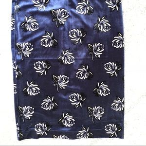 NWT Ann Taylor LOFT pencil skirt! 💙ULTRA-soft!